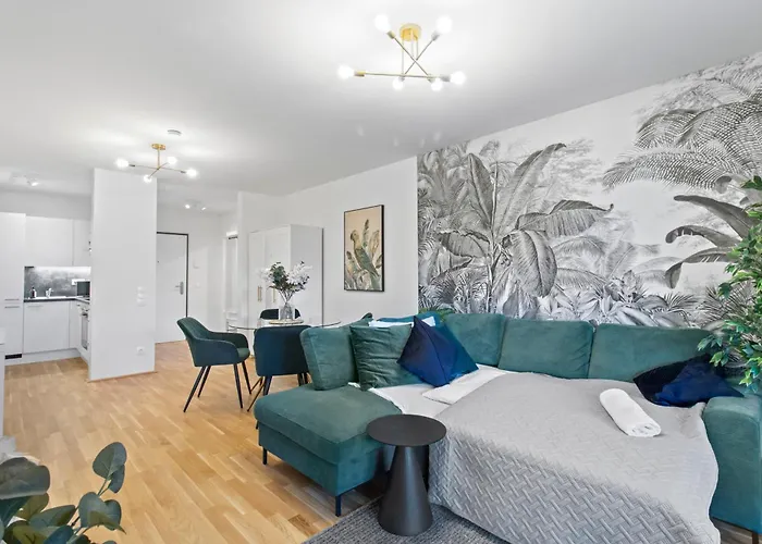 شقة Modern Near Airport - Outdoor Space - Easy Access فيينا