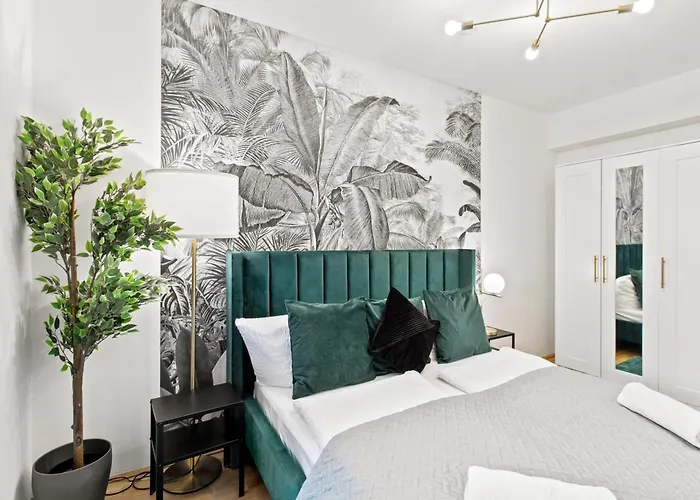 Modern Near Airport - Outdoor Space - Easy Access Βιέννη
