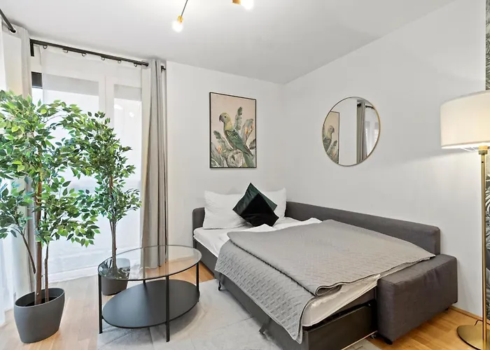 Modern Near Airport - Outdoor Space - Easy Access Διαμέρισμα Βιέννη